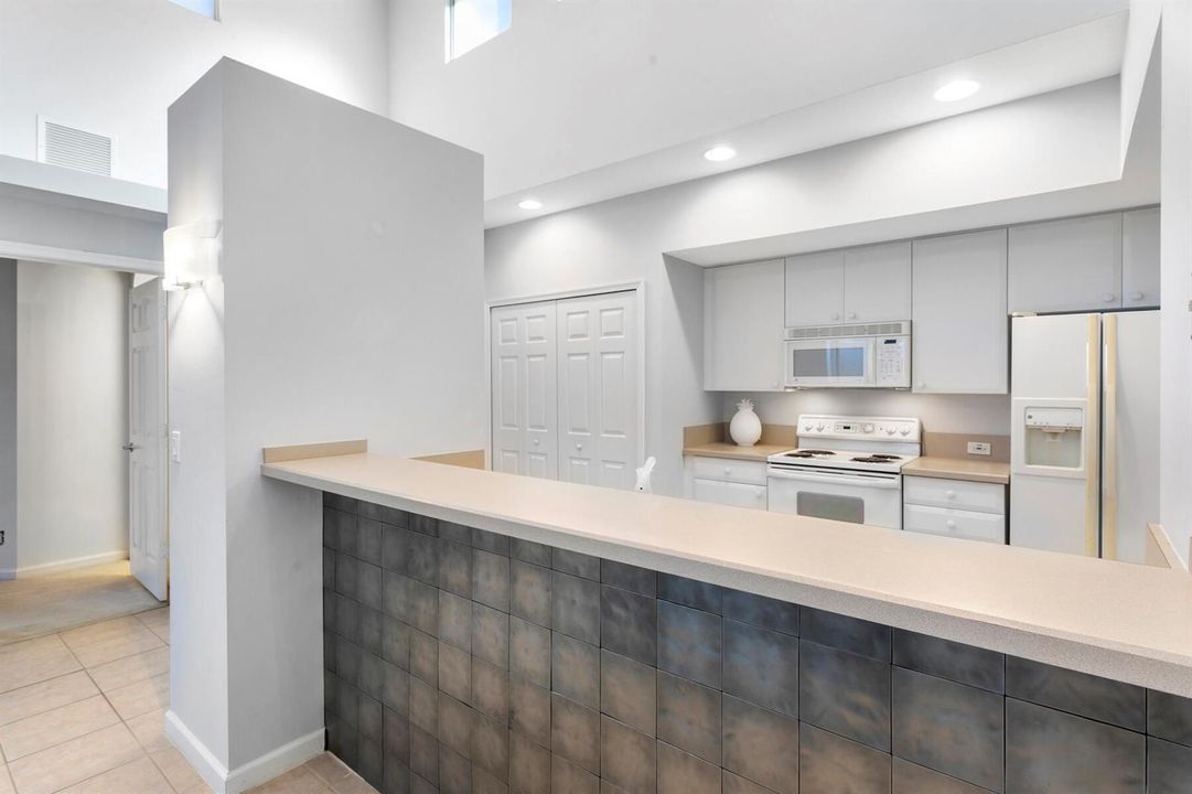 Kitchen Snack Bar