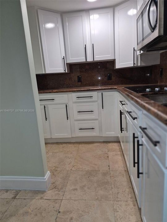 For Sale: $125,000 (0 beds, 1 baths, 360 Square Feet)