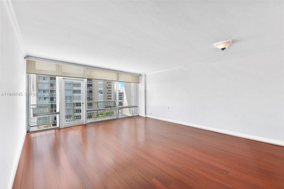En Venta: $419,000 (1 camas, 1 baños, 787 Pies cuadrados)