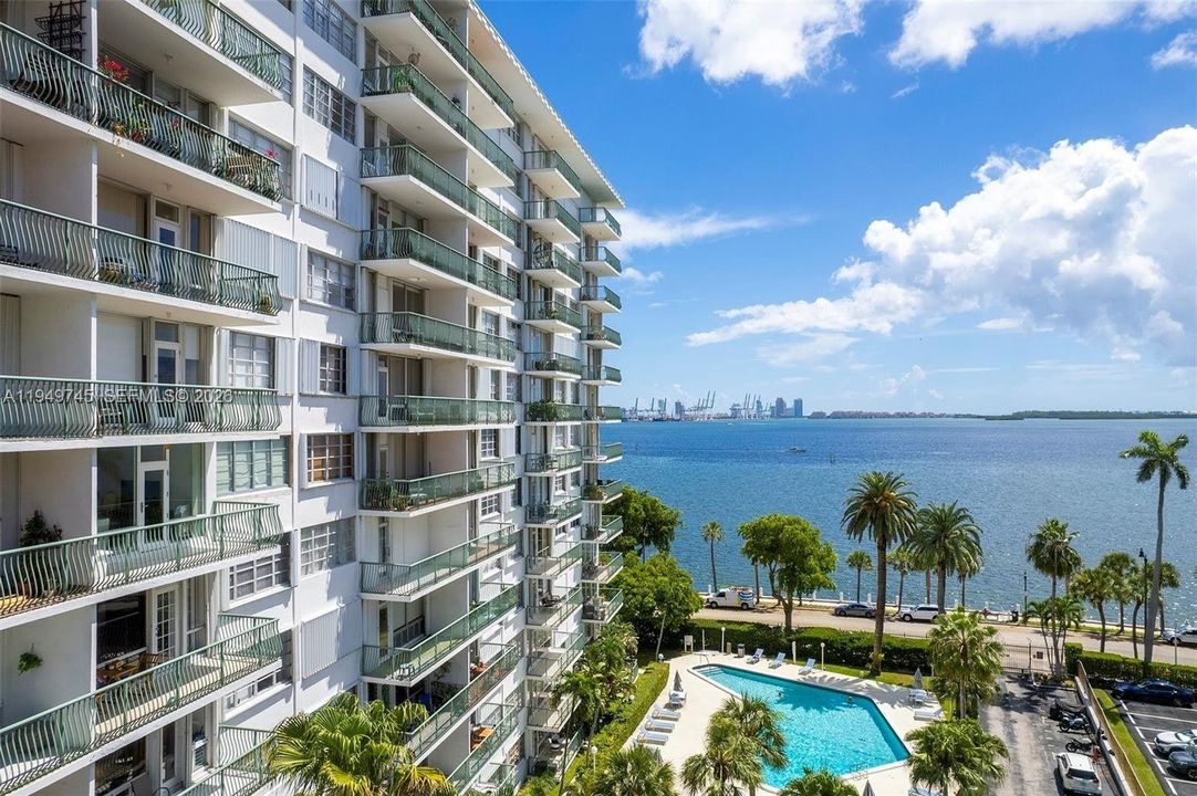 En Venta: $419,000 (1 camas, 1 baños, 787 Pies cuadrados)