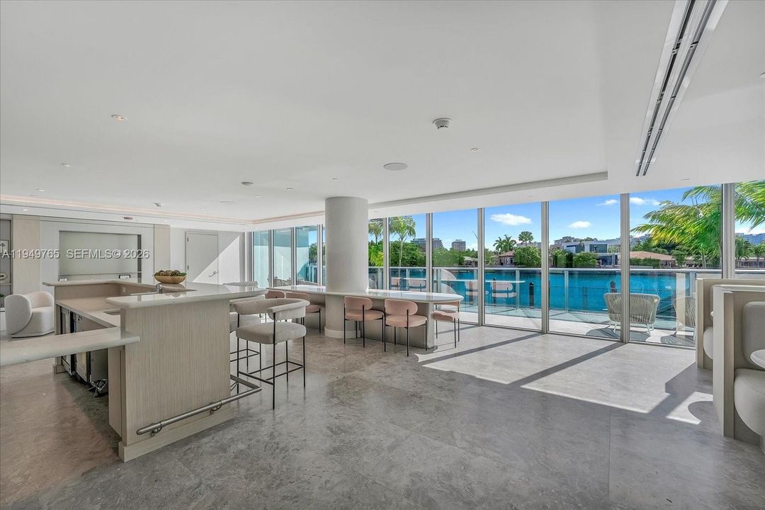 For Sale: $2,999,000 (3 beds, 3 baths, 2068 Square Feet)