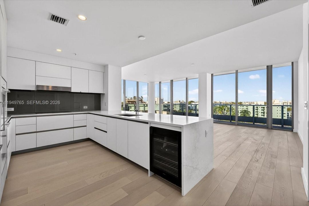 For Sale: $2,999,000 (3 beds, 3 baths, 2068 Square Feet)
