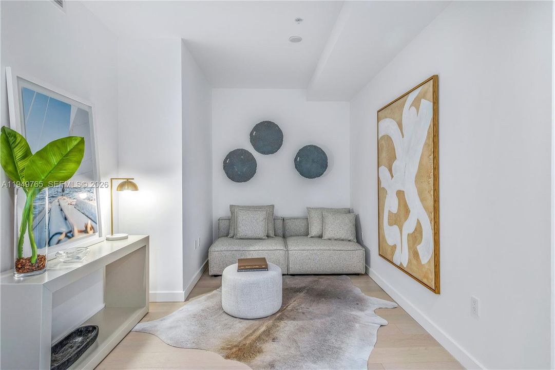 For Sale: $2,999,000 (3 beds, 3 baths, 2068 Square Feet)