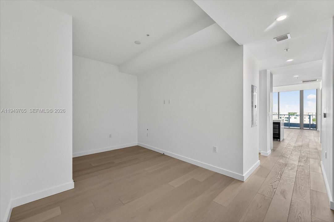 For Sale: $2,999,000 (3 beds, 3 baths, 2068 Square Feet)