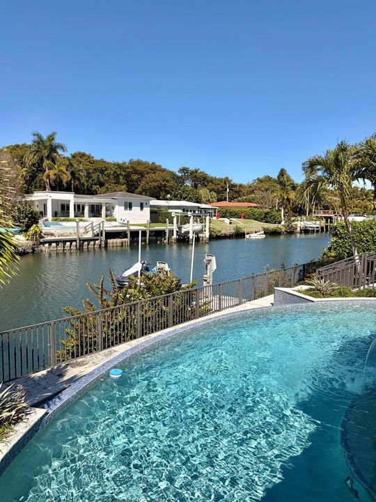 Vendido Recientemente: $3,750,000 (4 camas, 4 baños, 0 Pies cuadrados)