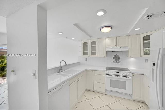 На продажу: $435,000 (2 спален, 2 ванн, 1500 Квадратных фут)