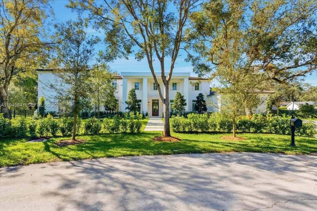 Active With Contract: $6,490,000 (7 beds, 7 baths, 0 Square Feet)