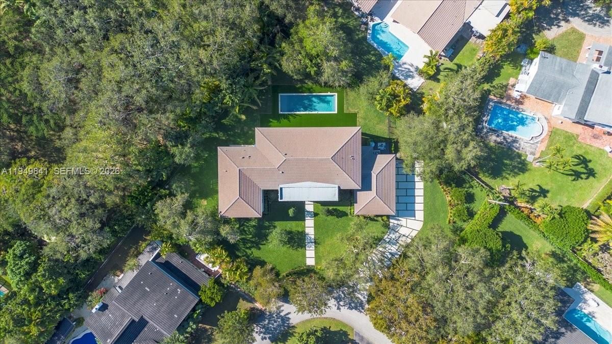 Active With Contract: $6,490,000 (7 beds, 7 baths, 0 Square Feet)