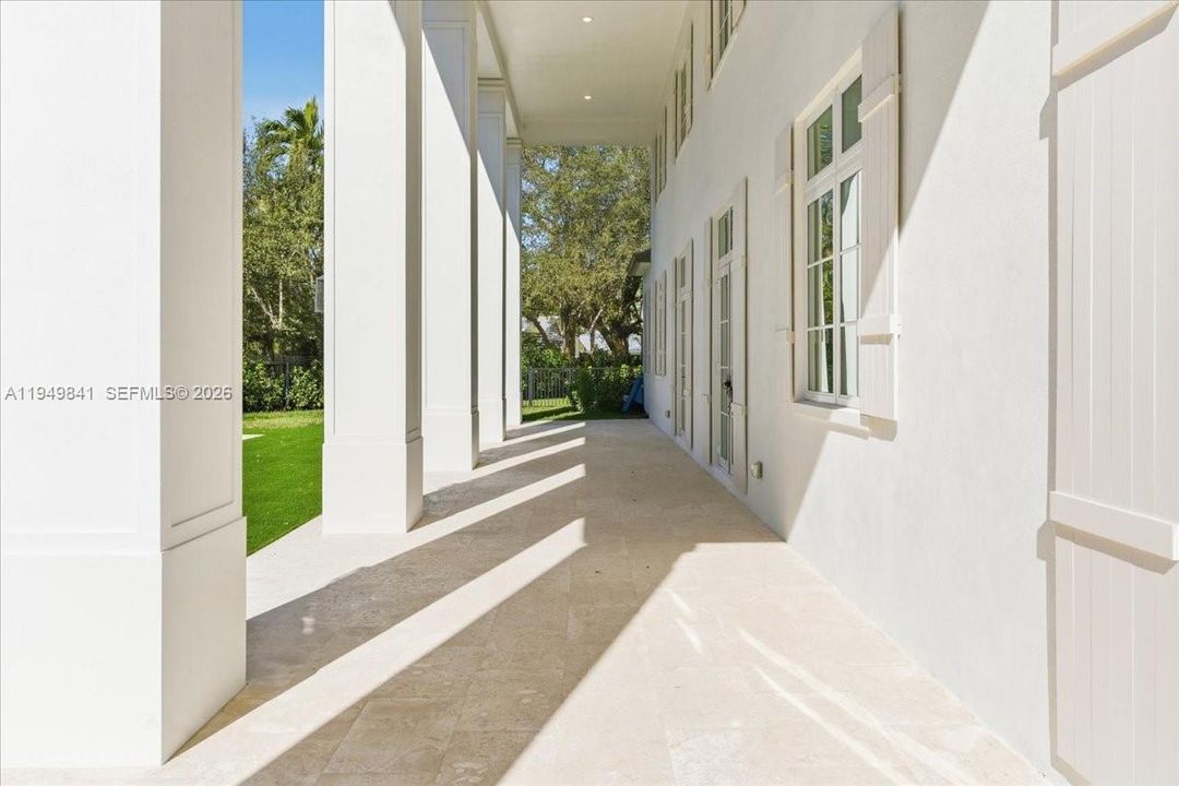 Active With Contract: $6,490,000 (7 beds, 7 baths, 0 Square Feet)