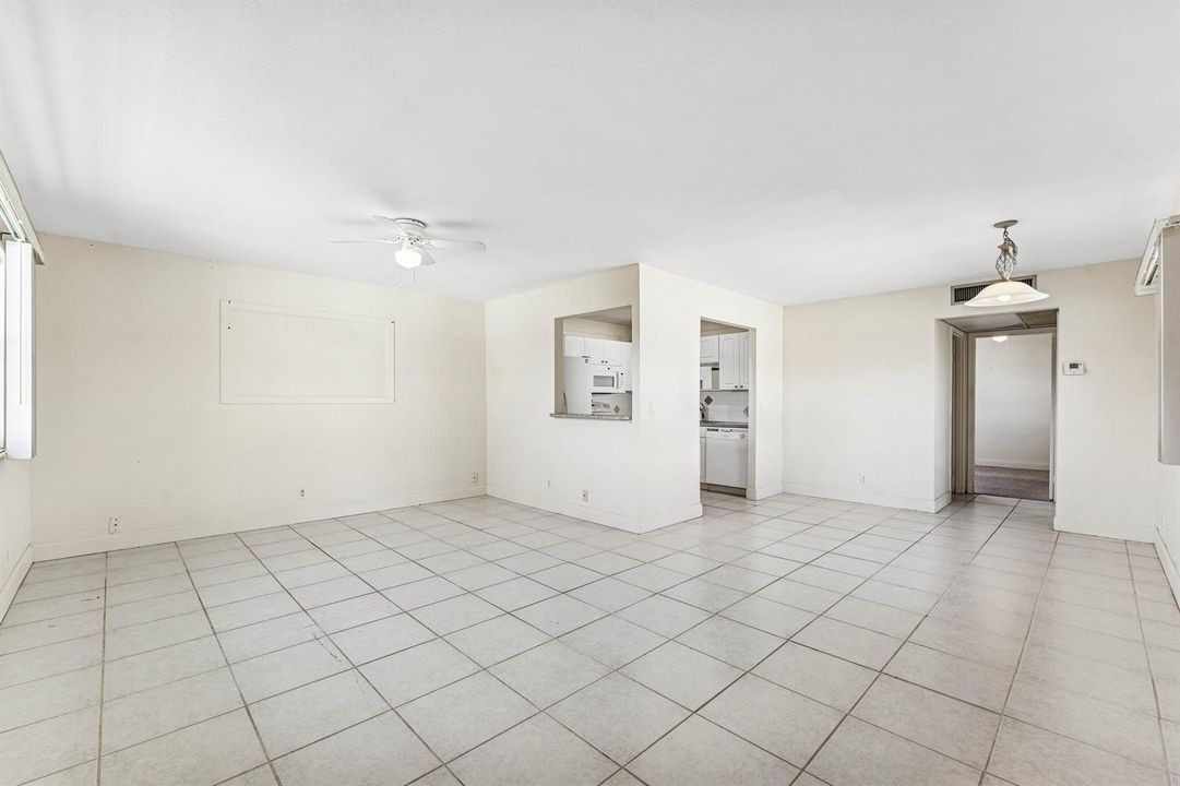 007-426FlandersWay-DelrayBeach-FL-33484-