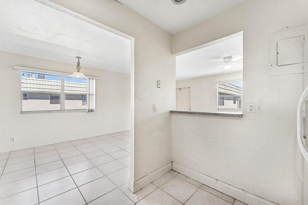 013-426FlandersWay-DelrayBeach-FL-33484-