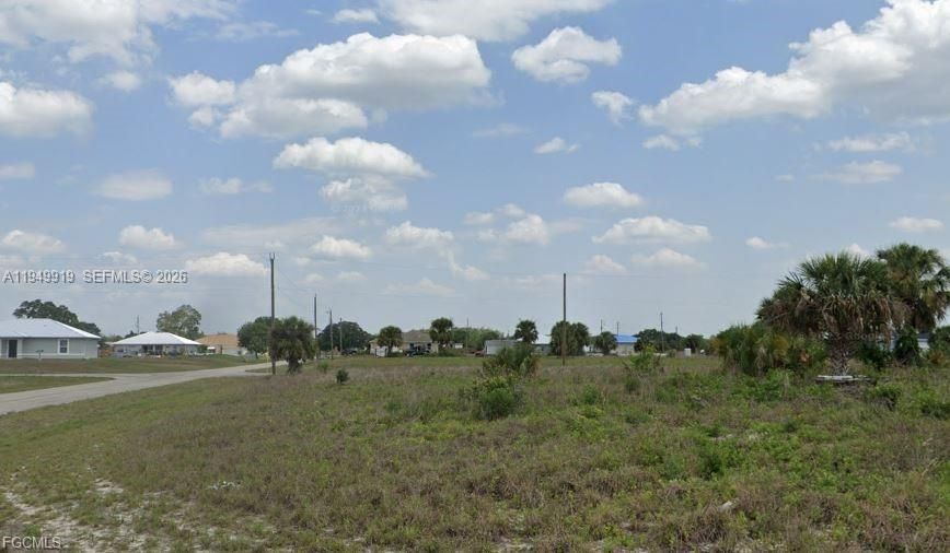 待售: $34,900 (0.41 acres)