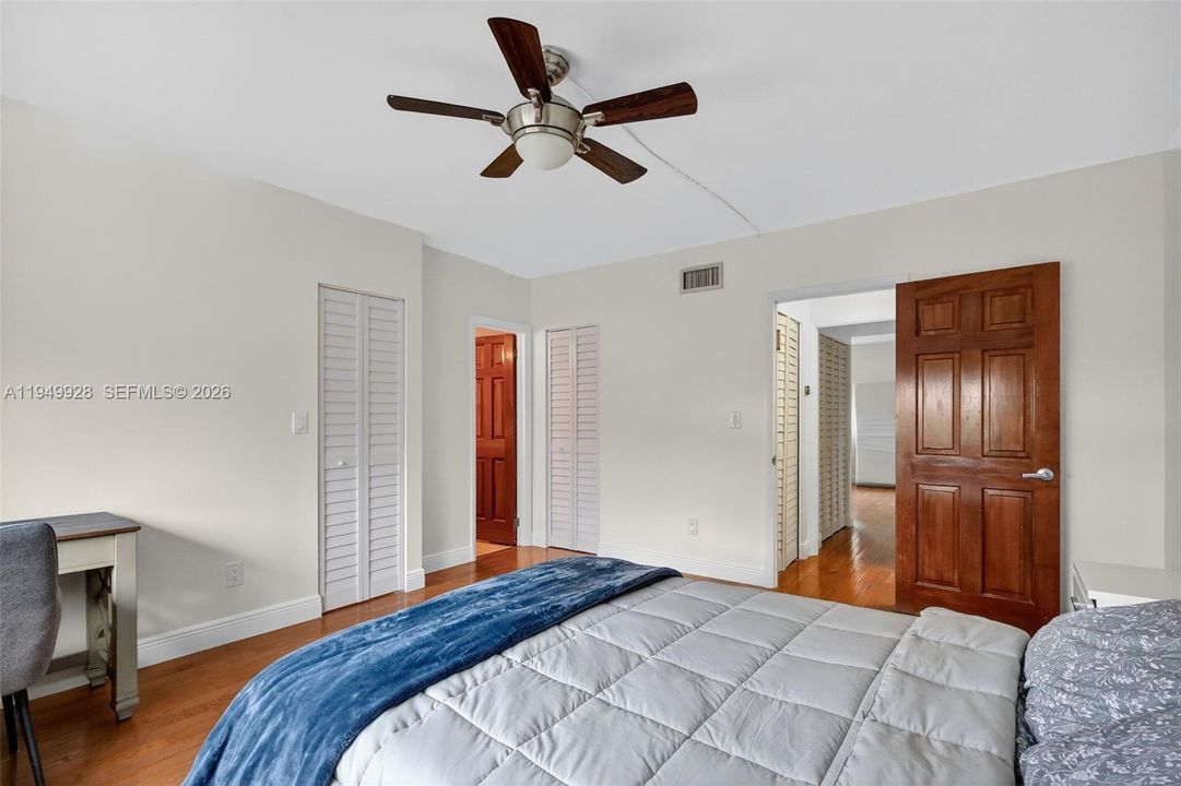 For Sale: $470,000 (2 beds, 2 baths, 1495 Square Feet)
