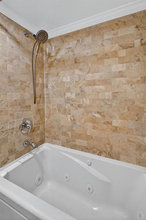For Sale: $470,000 (2 beds, 2 baths, 1495 Square Feet)