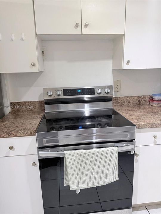 For Sale: $150,000 (3 beds, 2 baths, 1186 Square Feet)