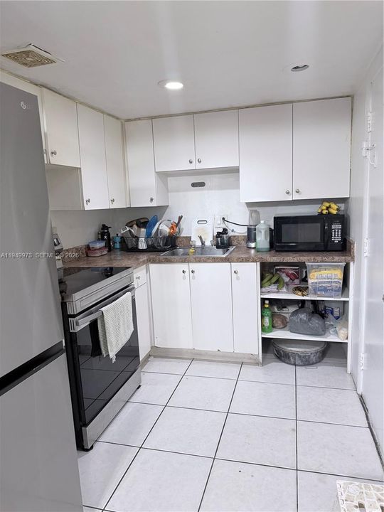 For Sale: $150,000 (3 beds, 2 baths, 1186 Square Feet)