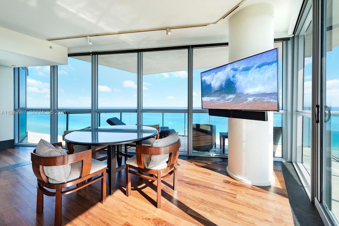 Vendido Recientemente: $5,700,000 (2 camas, 2 baños, 1141 Pies cuadrados)