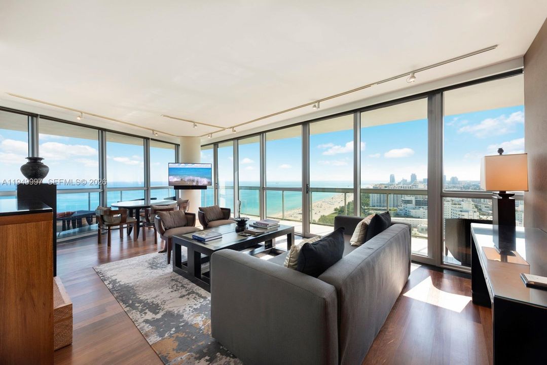 Vendido Recientemente: $5,700,000 (2 camas, 2 baños, 1141 Pies cuadrados)