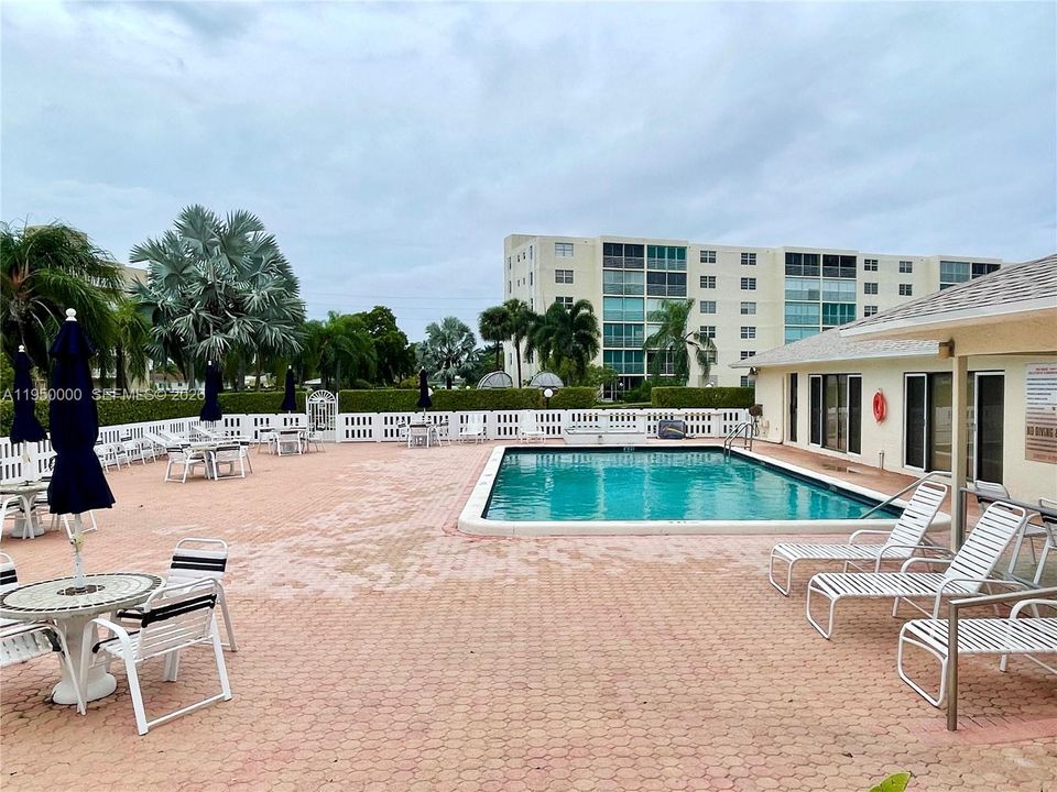 Community pool