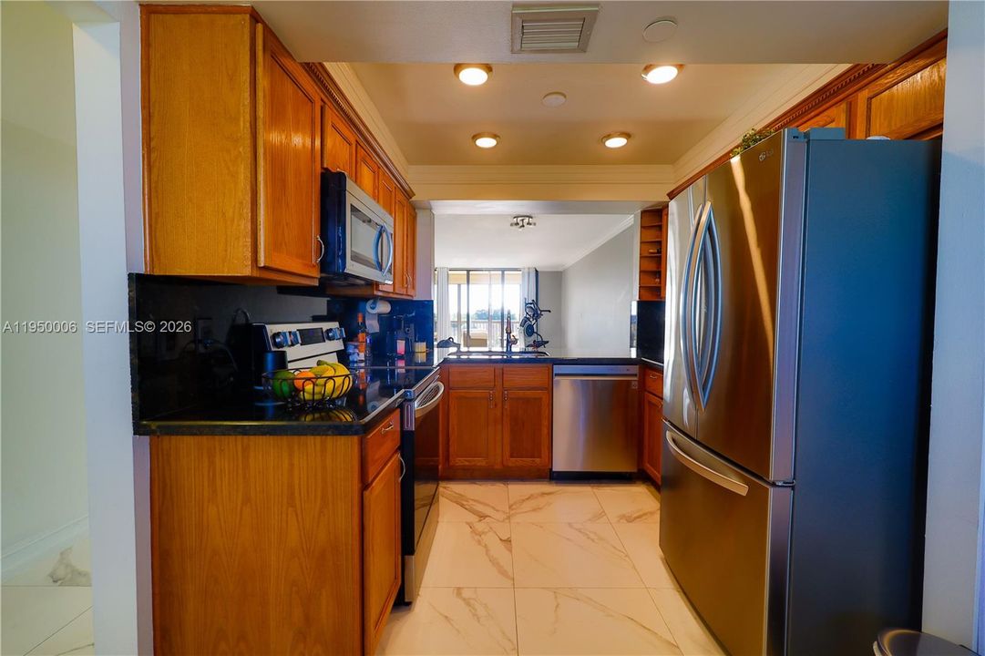 Activo con contrato: $254,900 (2 camas, 2 baños, 1200 Pies cuadrados)