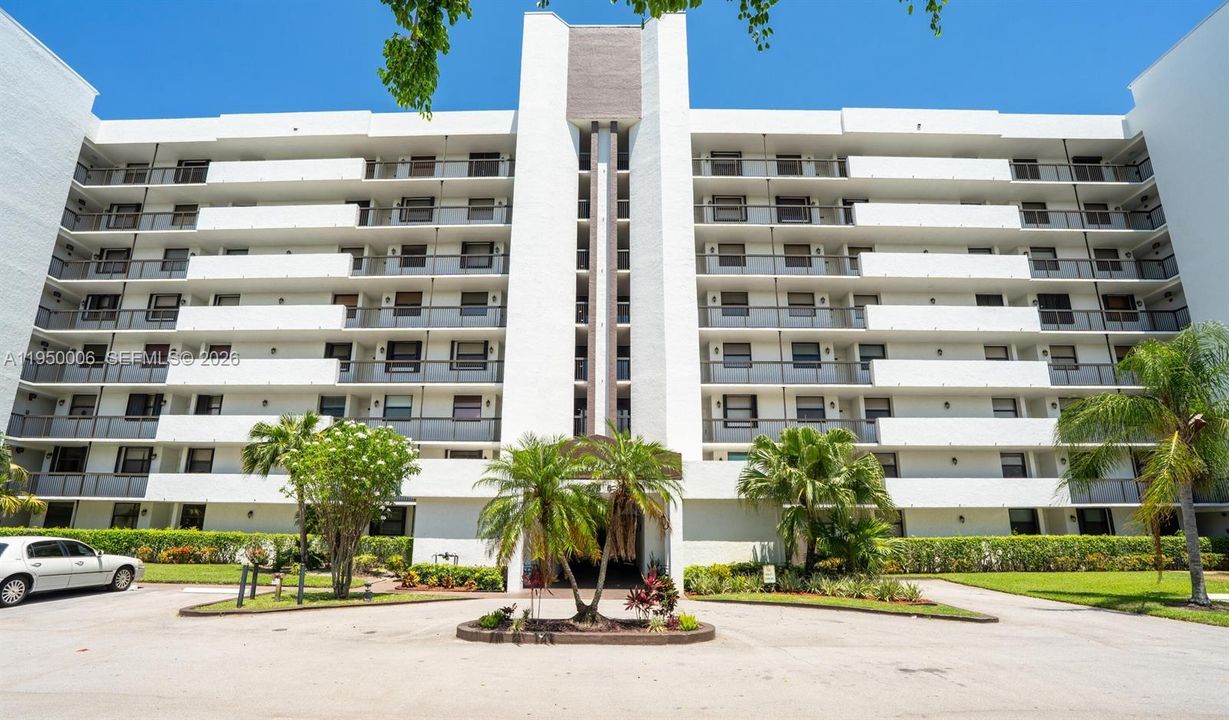 Activo con contrato: $254,900 (2 camas, 2 baños, 1200 Pies cuadrados)