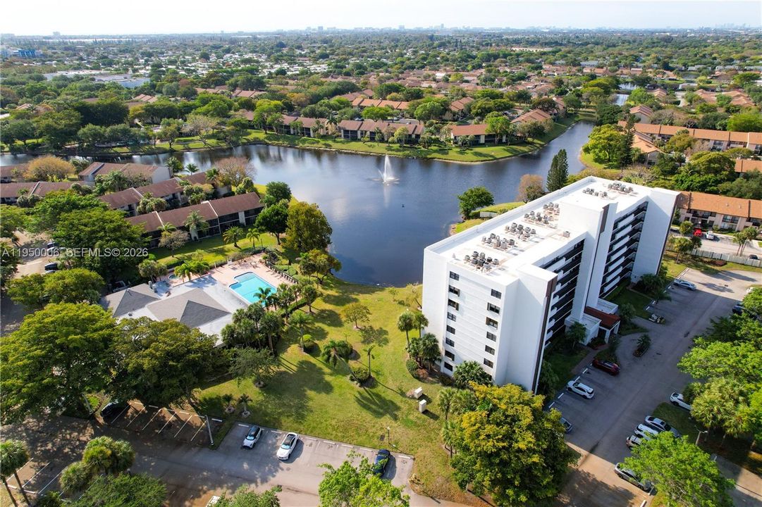 Activo con contrato: $254,900 (2 camas, 2 baños, 1200 Pies cuadrados)