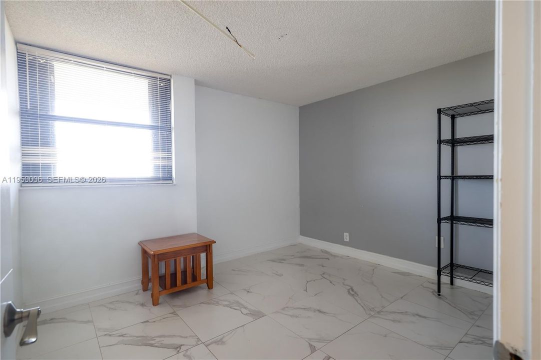 Activo con contrato: $254,900 (2 camas, 2 baños, 1200 Pies cuadrados)