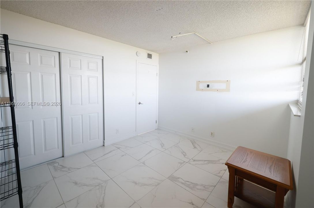 Activo con contrato: $254,900 (2 camas, 2 baños, 1200 Pies cuadrados)