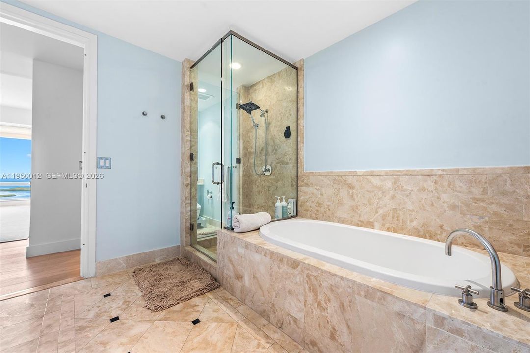 For Sale: $5,195,000 (3 beds, 4 baths, 3357 Square Feet)