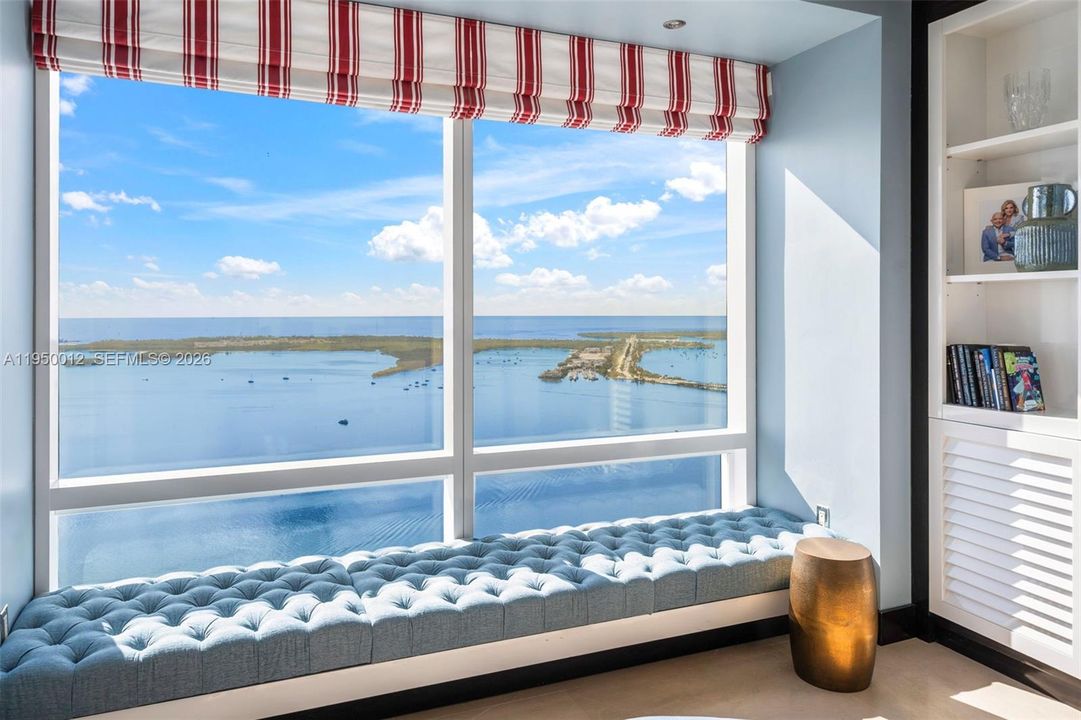 For Sale: $5,195,000 (3 beds, 4 baths, 3357 Square Feet)