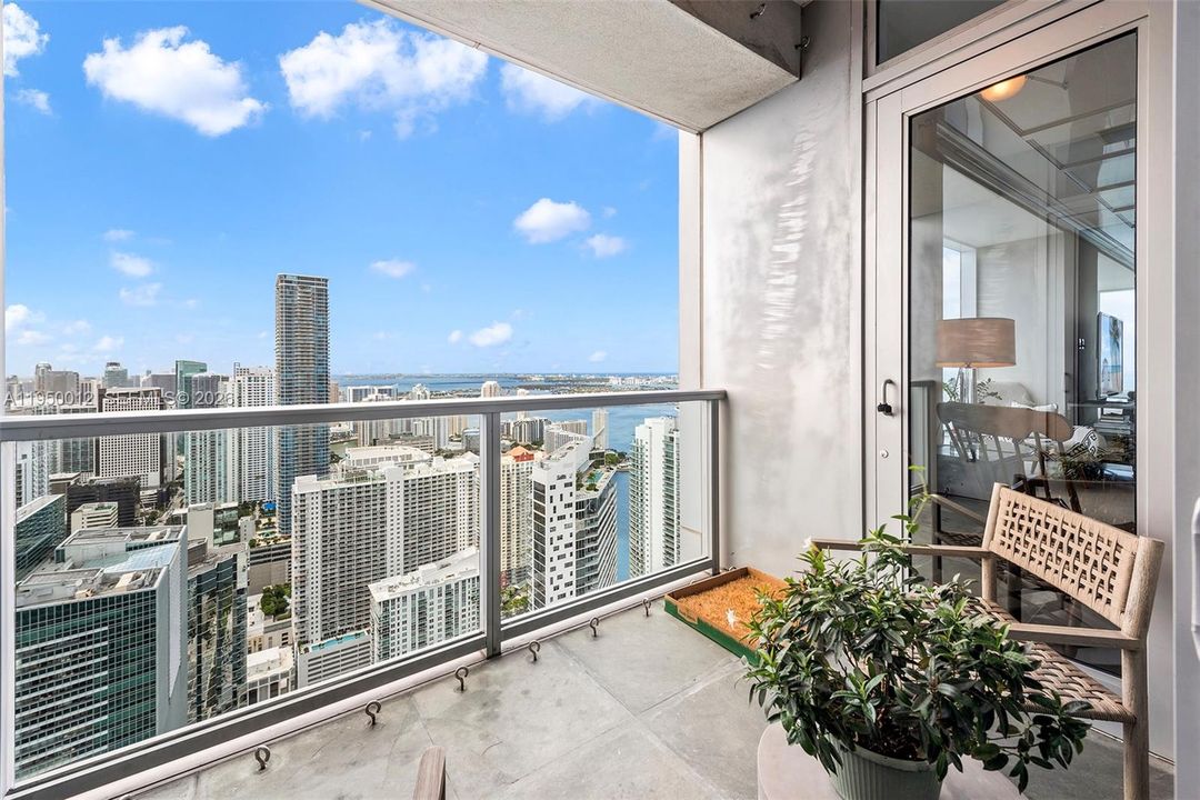 For Sale: $5,195,000 (3 beds, 4 baths, 3357 Square Feet)