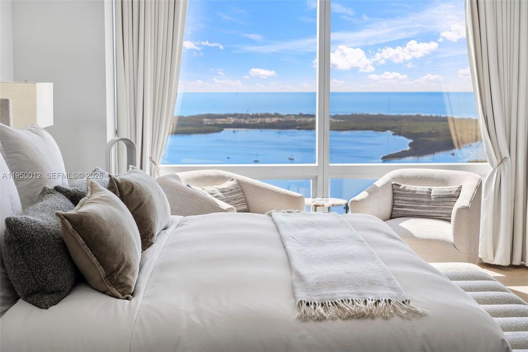 For Sale: $5,195,000 (3 beds, 4 baths, 3357 Square Feet)