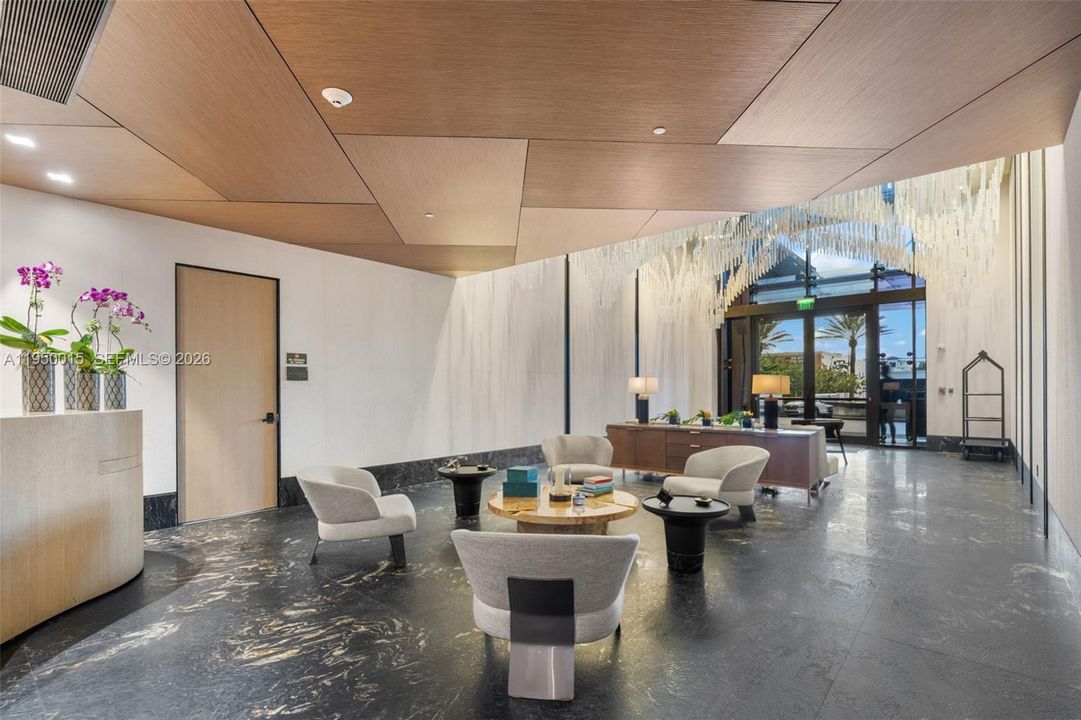 En Venta: $3,295,000 (2 camas, 2 baños, 2042 Pies cuadrados)