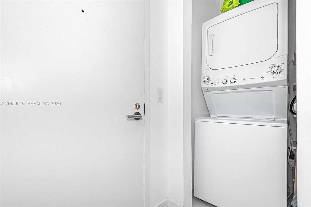 En Venta: $780,000 (2 camas, 2 baños, 1004 Pies cuadrados)