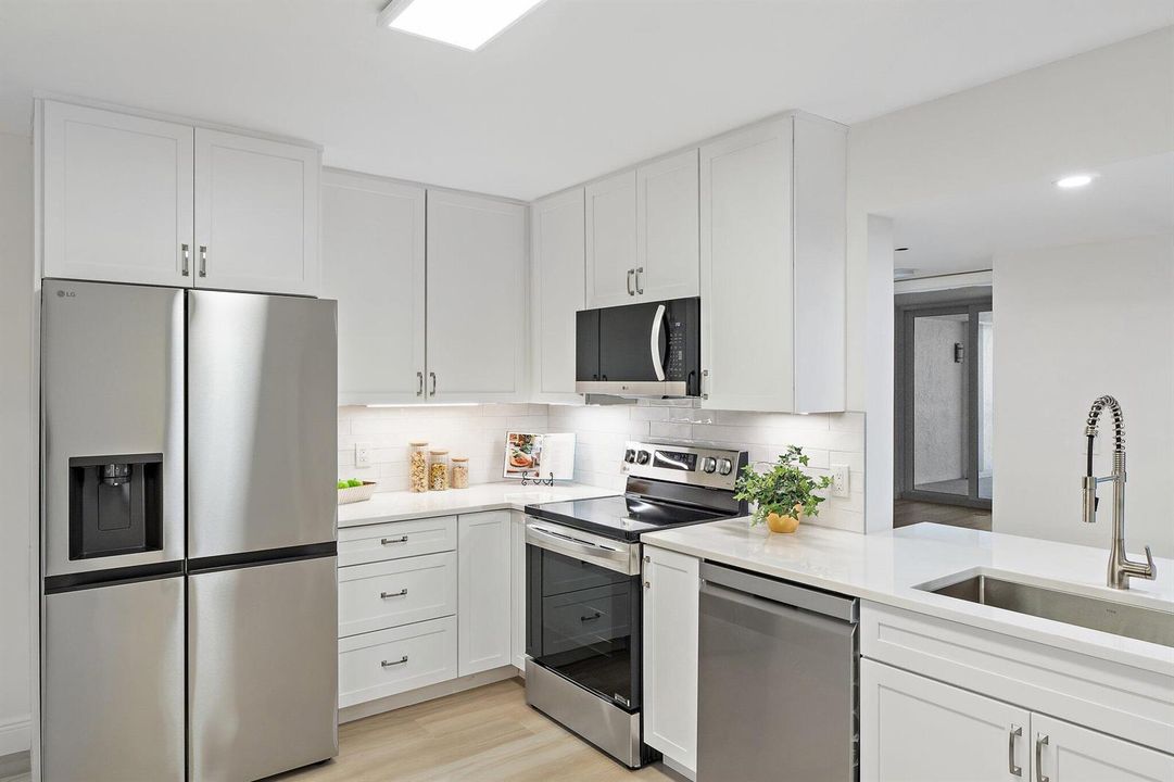 033-19670BeachRd-C513-Jupiter-SMALL