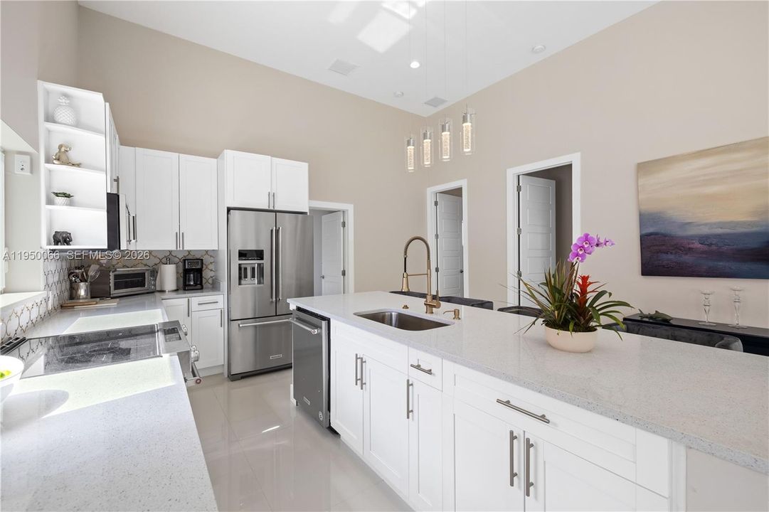 Vendido Recientemente: $1,500,000 (3 camas, 3 baños, 1342 Pies cuadrados)