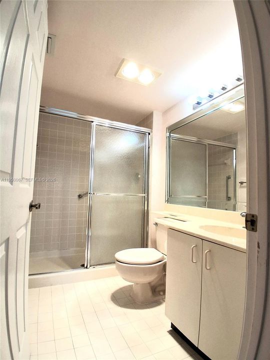 Active With Contract: $149,900 (2 beds, 2 baths, 1050 Square Feet)
