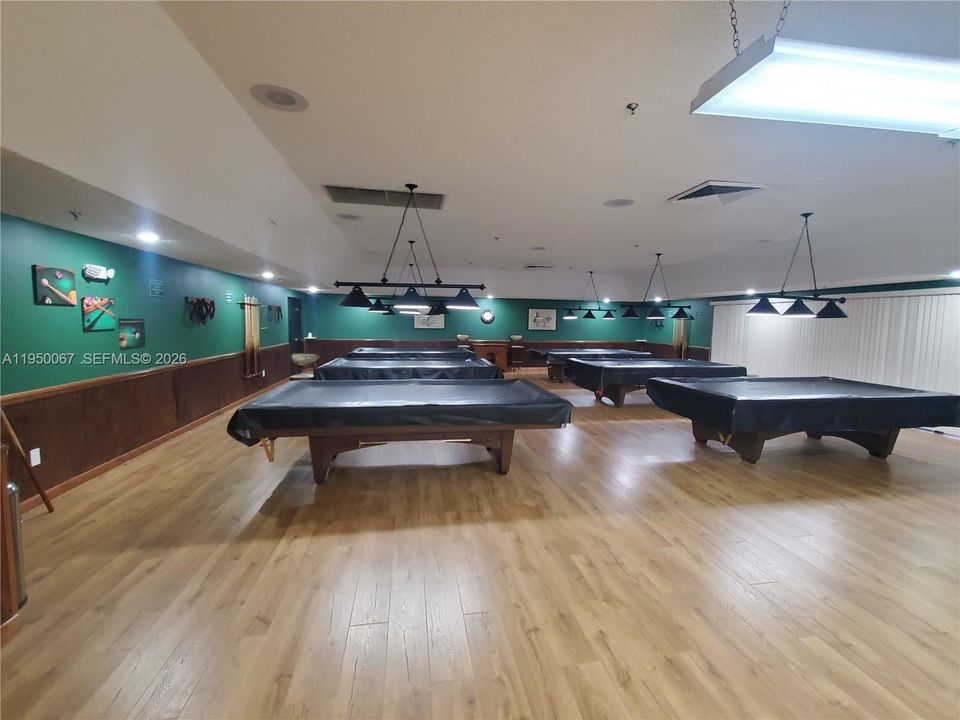 Active With Contract: $149,900 (2 beds, 2 baths, 1050 Square Feet)