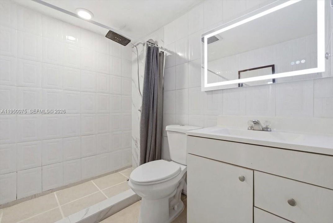 En Venta: $389,000 (3 camas, 2 baños, 1156 Pies cuadrados)