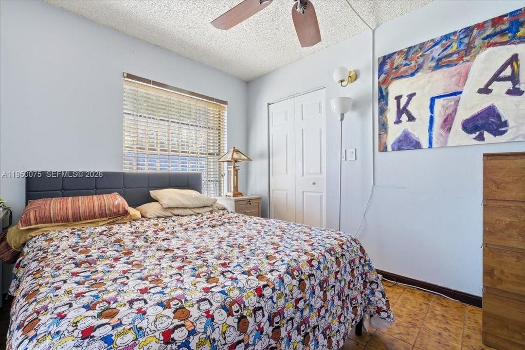 En Venta: $389,000 (3 camas, 2 baños, 1156 Pies cuadrados)