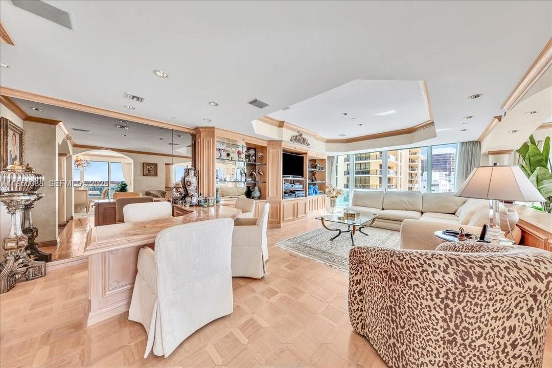 For Sale: $3,850,000 (2 beds, 4 baths, 3110 Square Feet)
