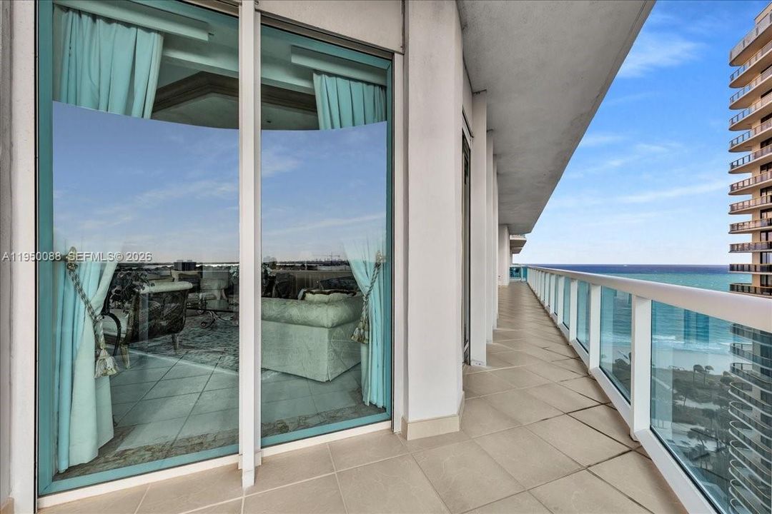 For Sale: $3,850,000 (2 beds, 4 baths, 3110 Square Feet)