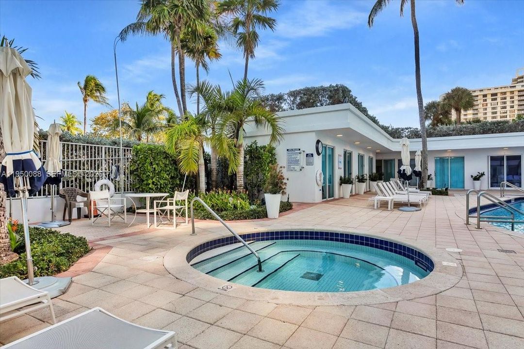 For Sale: $3,850,000 (2 beds, 4 baths, 3110 Square Feet)