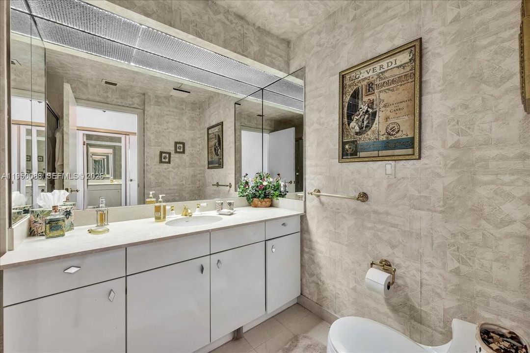 For Sale: $3,850,000 (2 beds, 4 baths, 3110 Square Feet)
