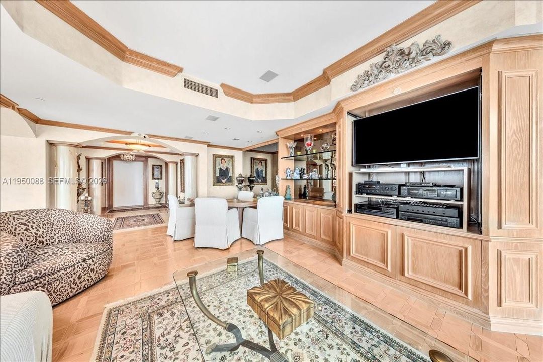 For Sale: $3,850,000 (2 beds, 4 baths, 3110 Square Feet)
