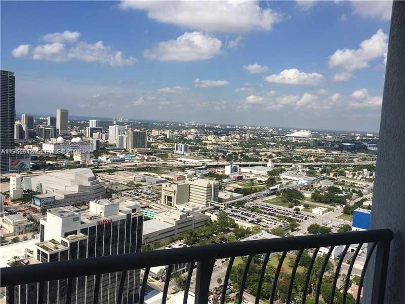 En Venta: $358,000 (1 camas, 1 baños, 791 Pies cuadrados)