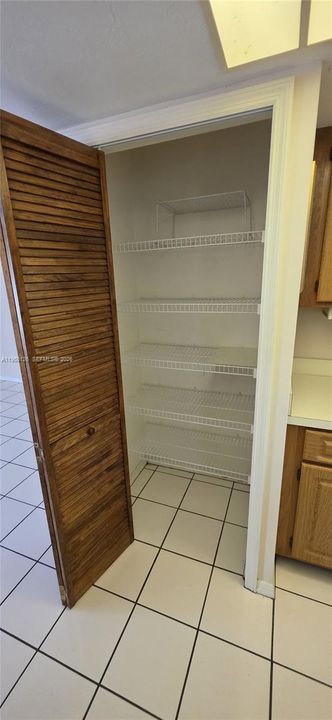 На продажу: $245,000 (3 спален, 2 ванн, 0 Квадратных фут)