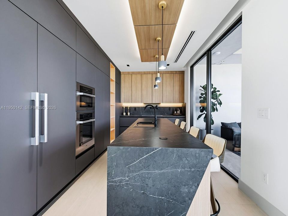 En Venta: $4,990,000 (5 camas, 5 baños, 3767 Pies cuadrados)