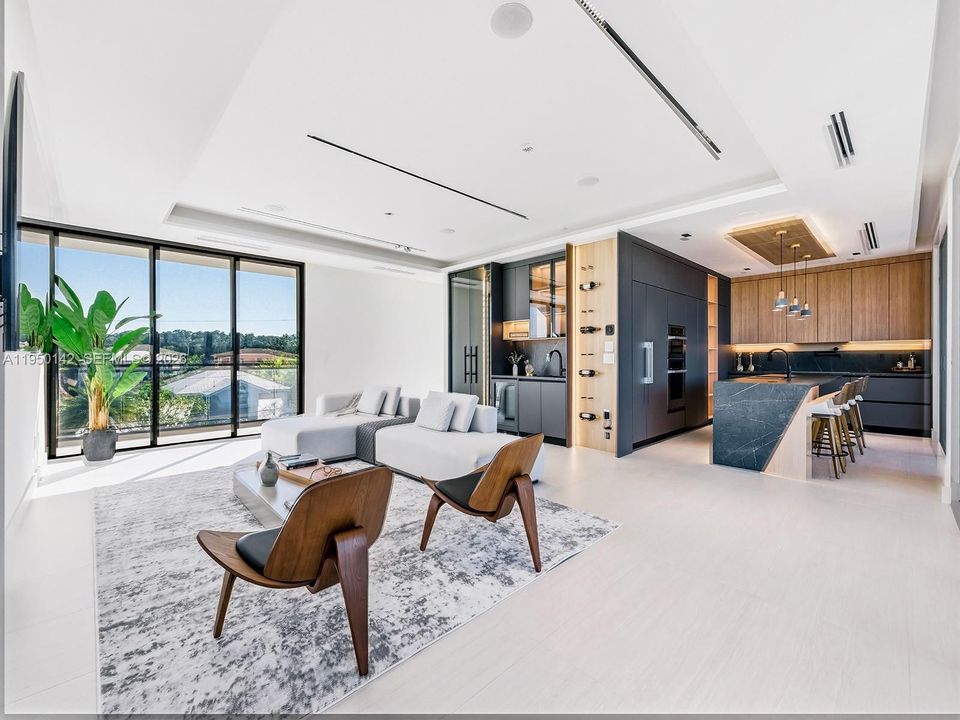 En Venta: $4,990,000 (5 camas, 5 baños, 3767 Pies cuadrados)