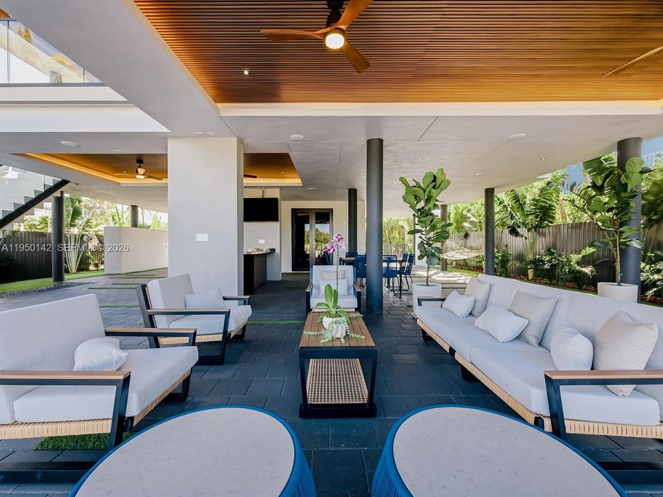 En Venta: $4,990,000 (5 camas, 5 baños, 3767 Pies cuadrados)